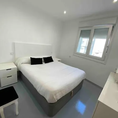 Precioso Piso En Portonovo, Cerca Playa. Апартаменти